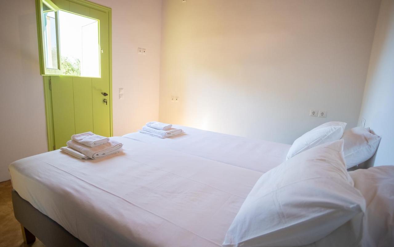 Simboro House - Kythoikies Holiday Houses Kýthira Extérieur photo