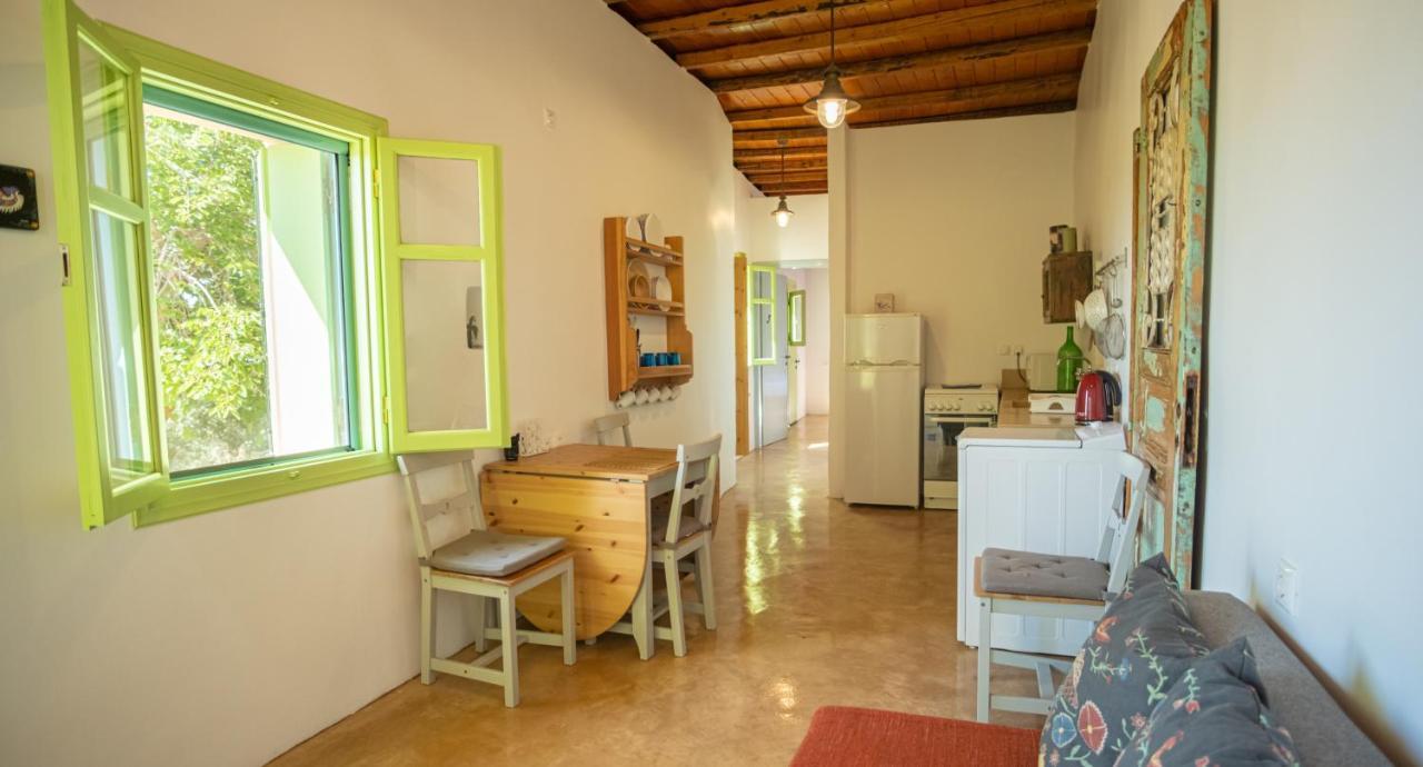 Simboro House - Kythoikies Holiday Houses Kýthira Extérieur photo