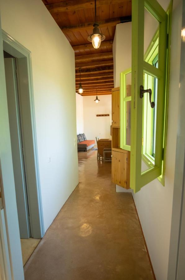 Simboro House - Kythoikies Holiday Houses Kýthira Extérieur photo